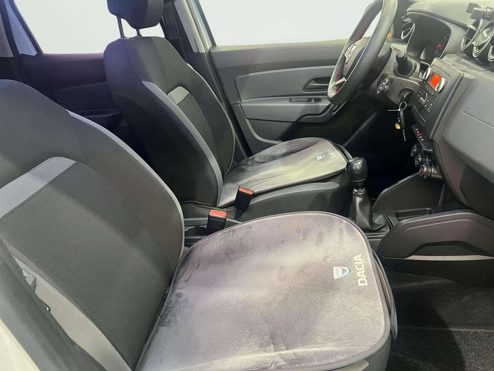 Dacia Duster Comfort TCe 4x2 GPF - foto 29