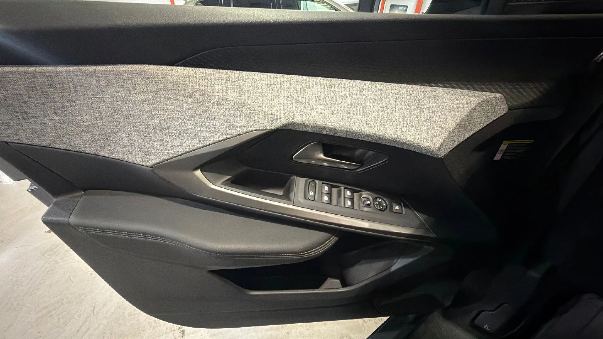 Peugeot 3008 1.2 Allure eDCS6 - foto 19