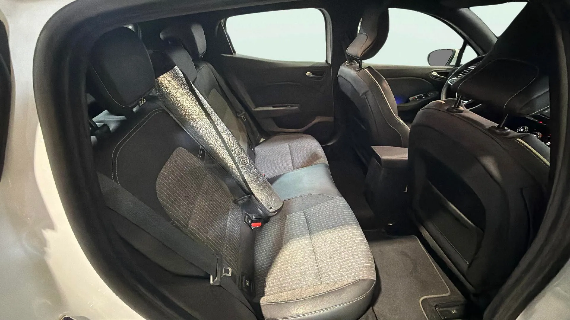 Renault Clio Business TCe - foto 17