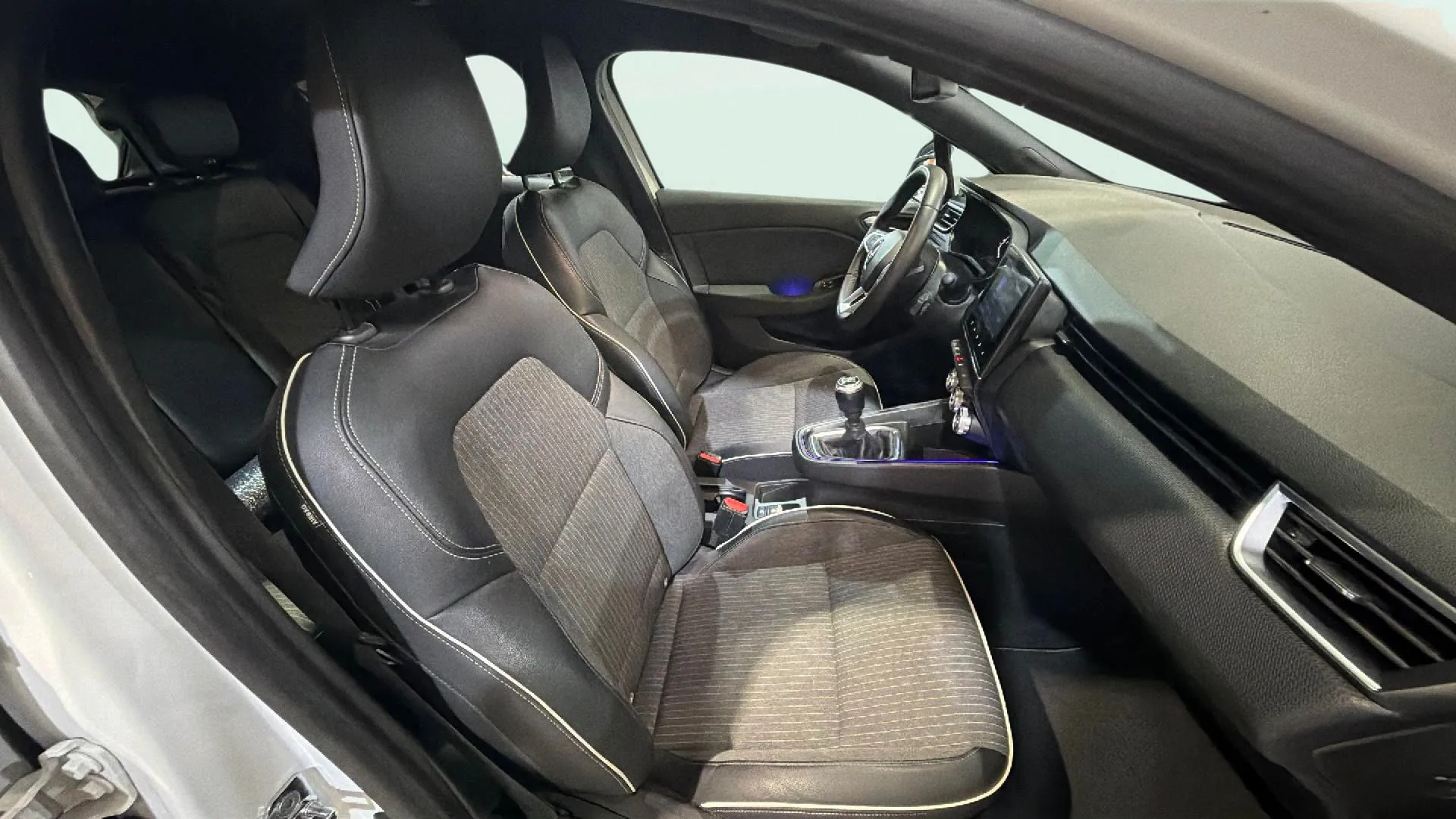 Renault Clio Business TCe - foto 16