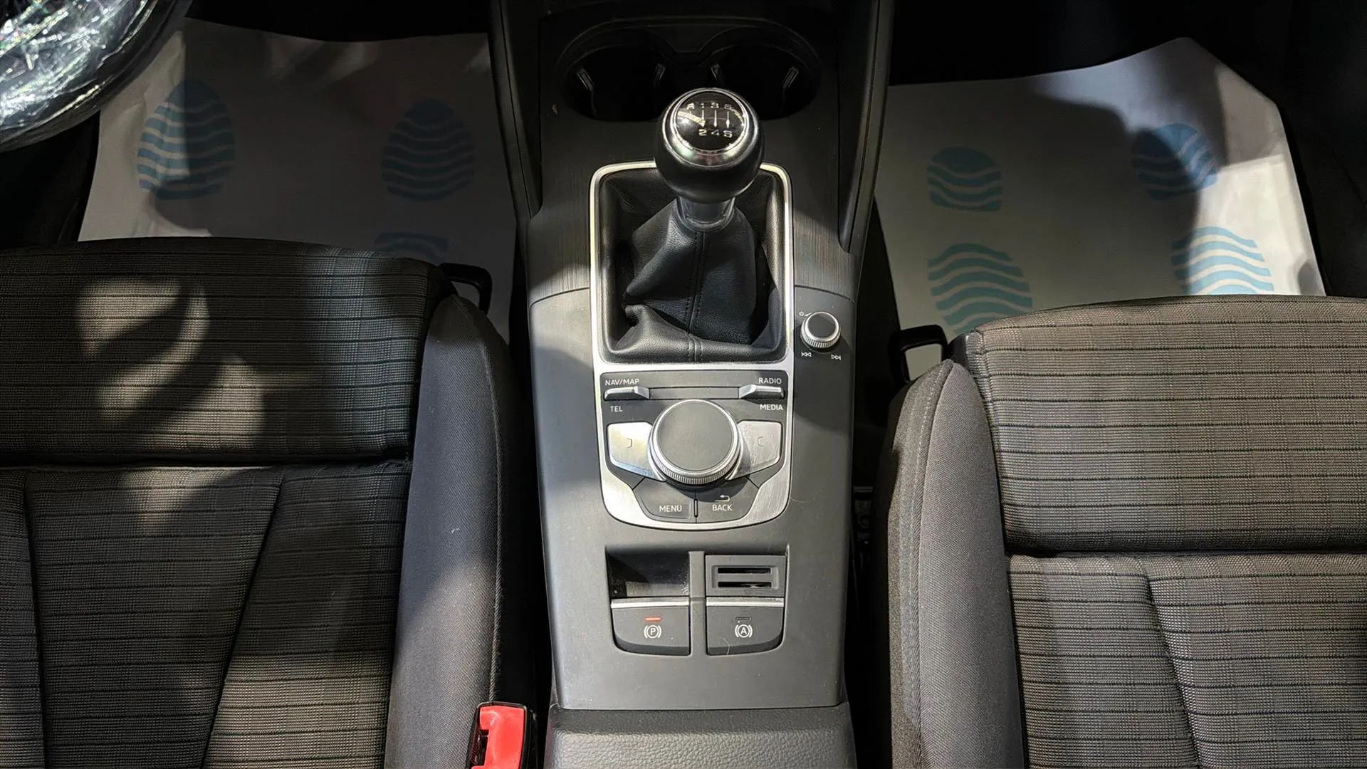 Audi A3 1.6 TDI - foto 13