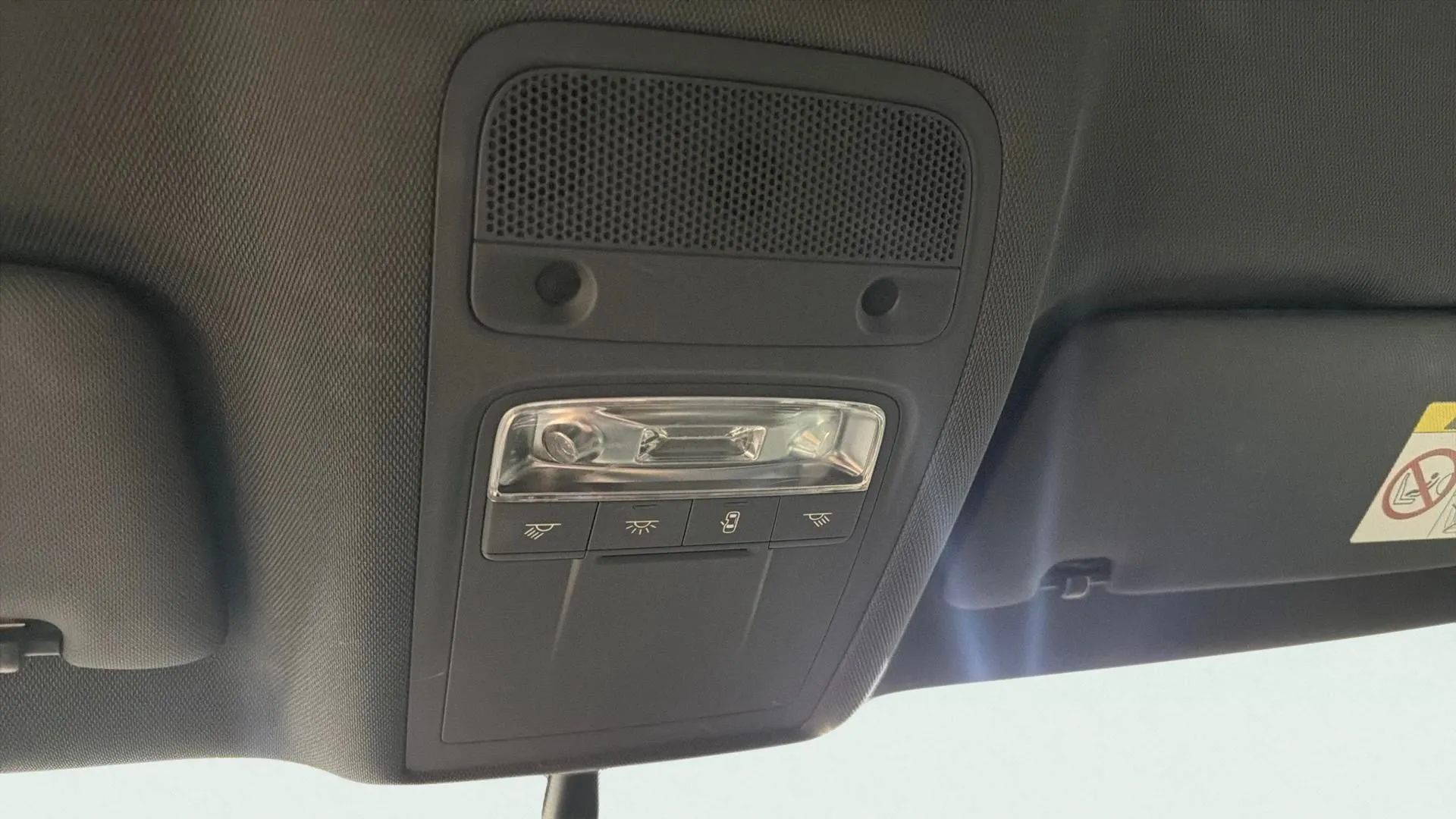 Audi A3 1.6 TDI - foto 24