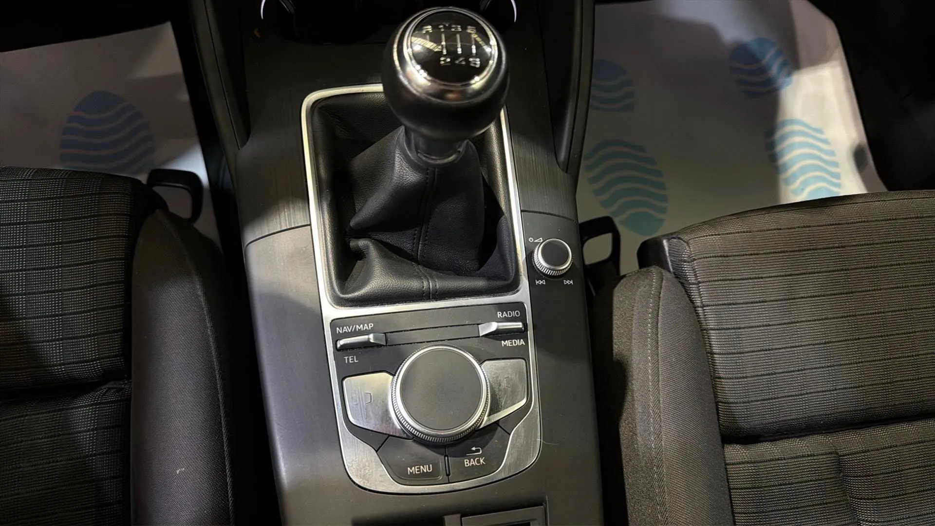 Audi A3 1.6 TDI - foto 17