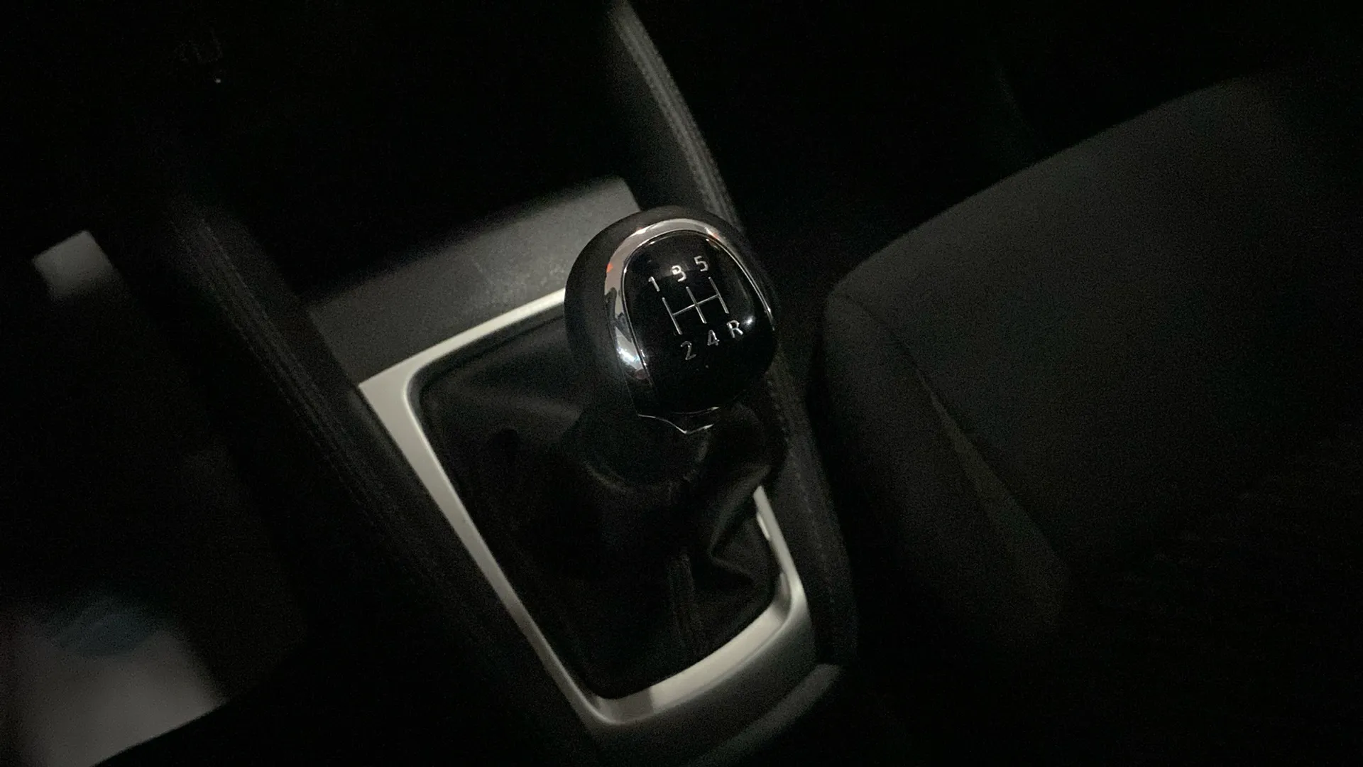 Nissan Micra IG-T E6D-F Acenta Sprint - foto 23