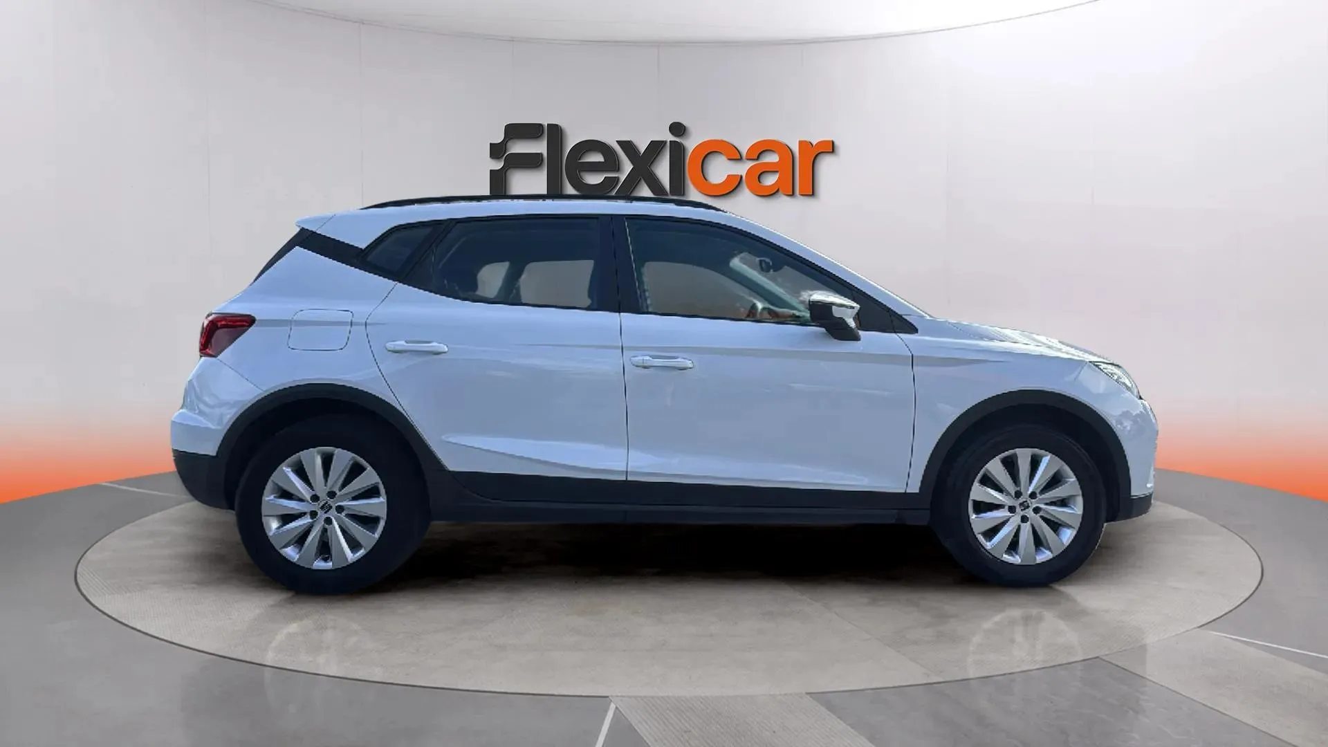 SEAT Arona 1.0 TSI DSG Style XL - foto 8