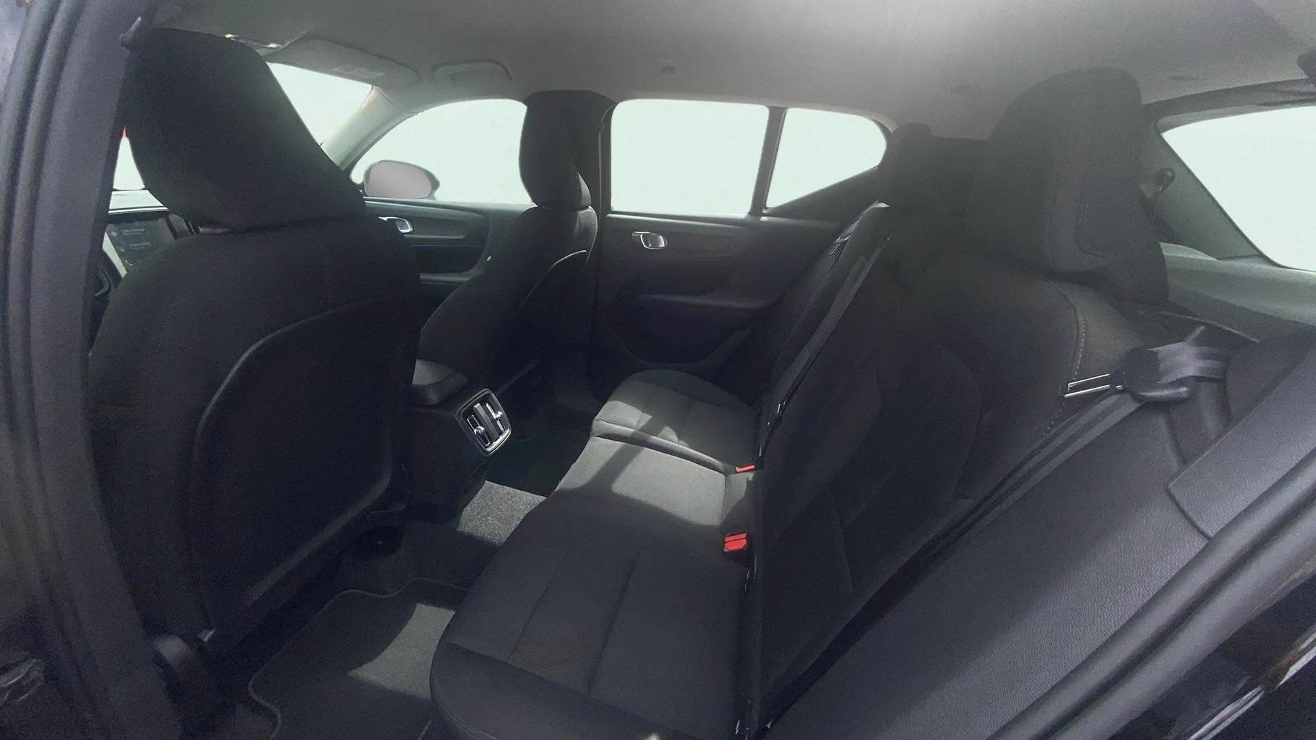Volvo XC40 1.5 T3 Momentum - foto 14