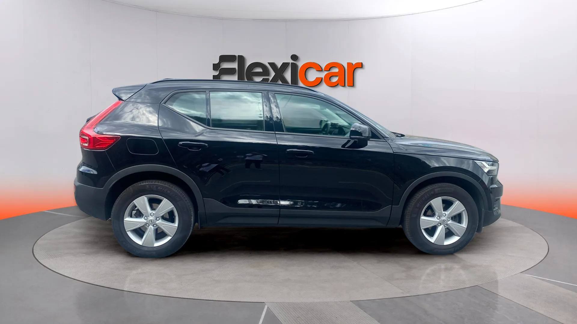 Volvo XC40 1.5 T3 Momentum - foto 2