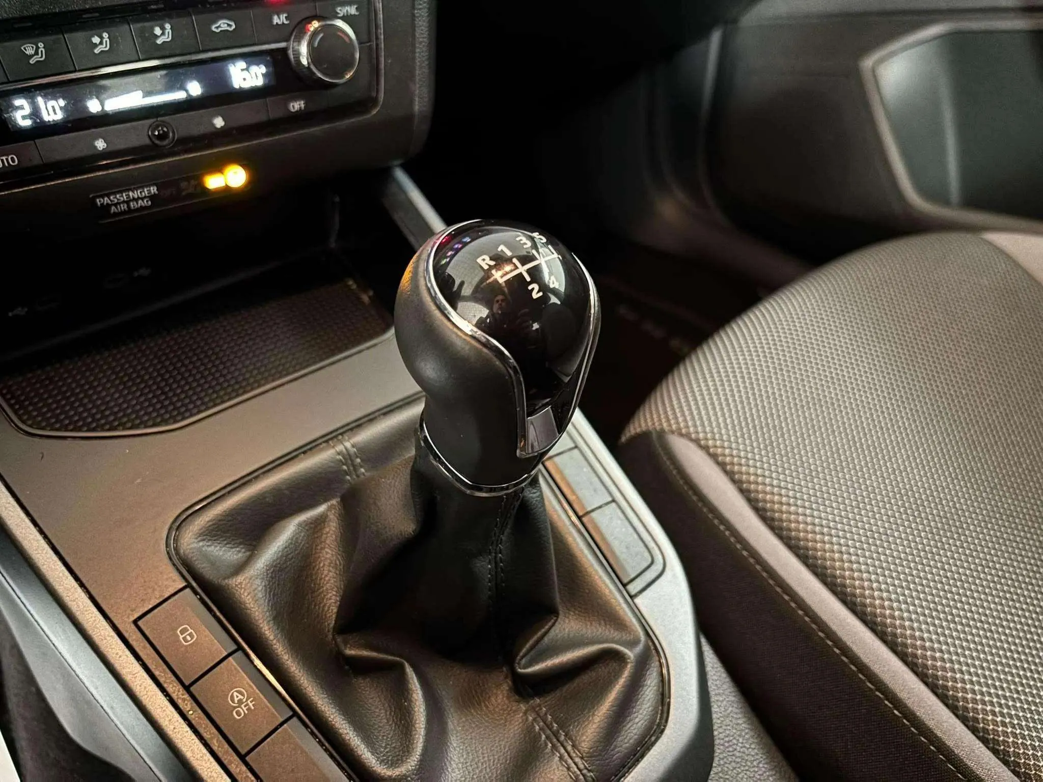 SEAT Arona 1.6 TDI Style Ecomotive - foto 14