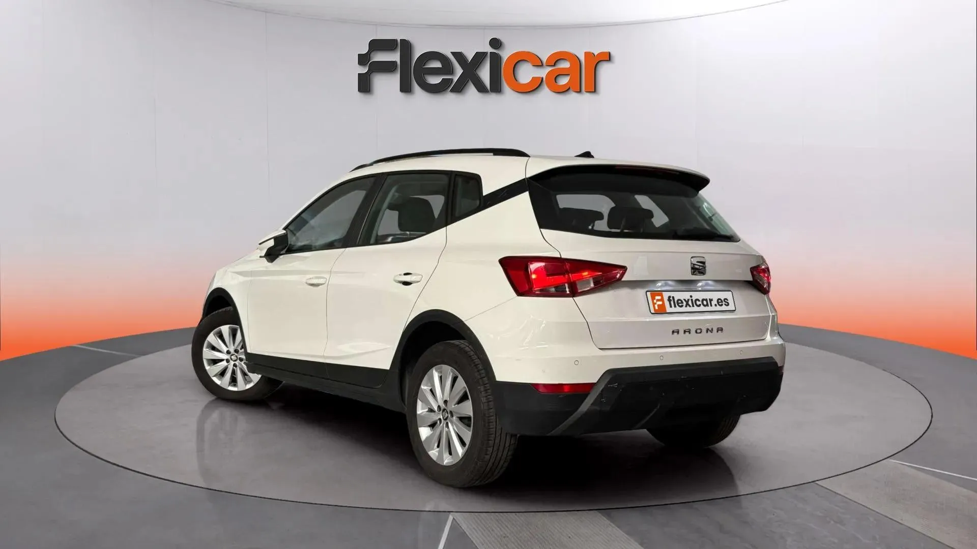 SEAT Arona 1.6 TDI Style Ecomotive - foto 4