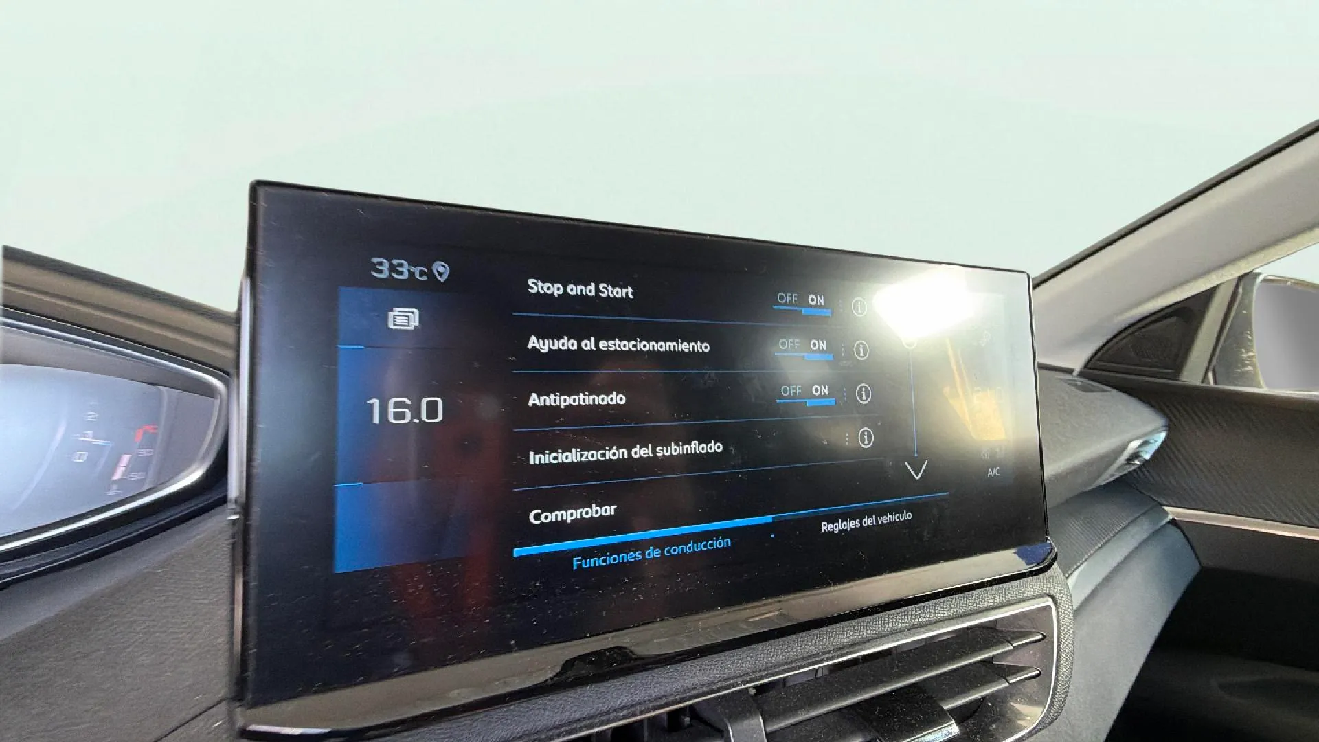 Peugeot 3008 1.2 PureTech Allure - foto 21