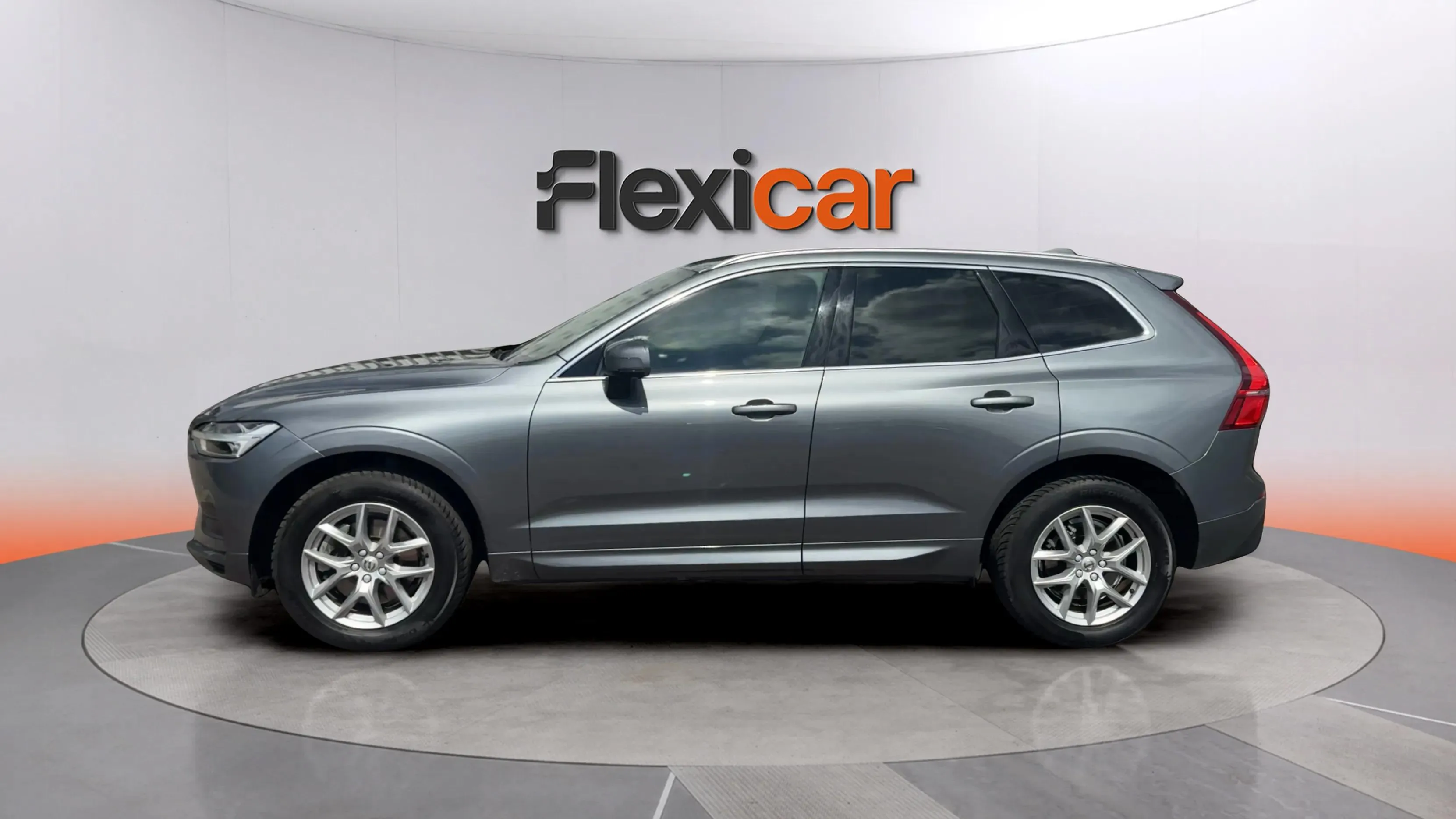 Volvo XC60 2.0 B4 D4 AWD Momentum - foto 4