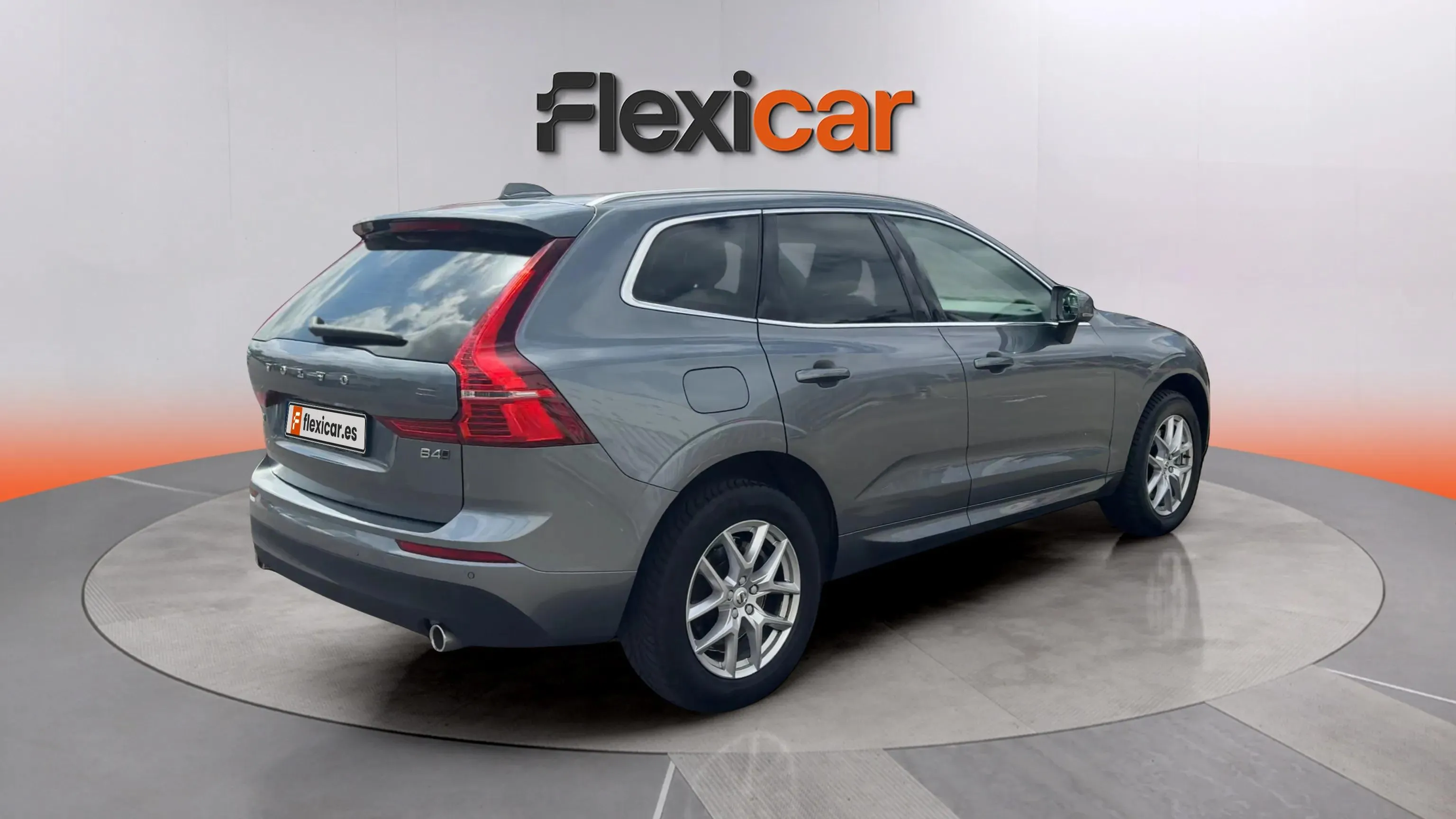 Volvo XC60 2.0 B4 D4 AWD Momentum - foto 7