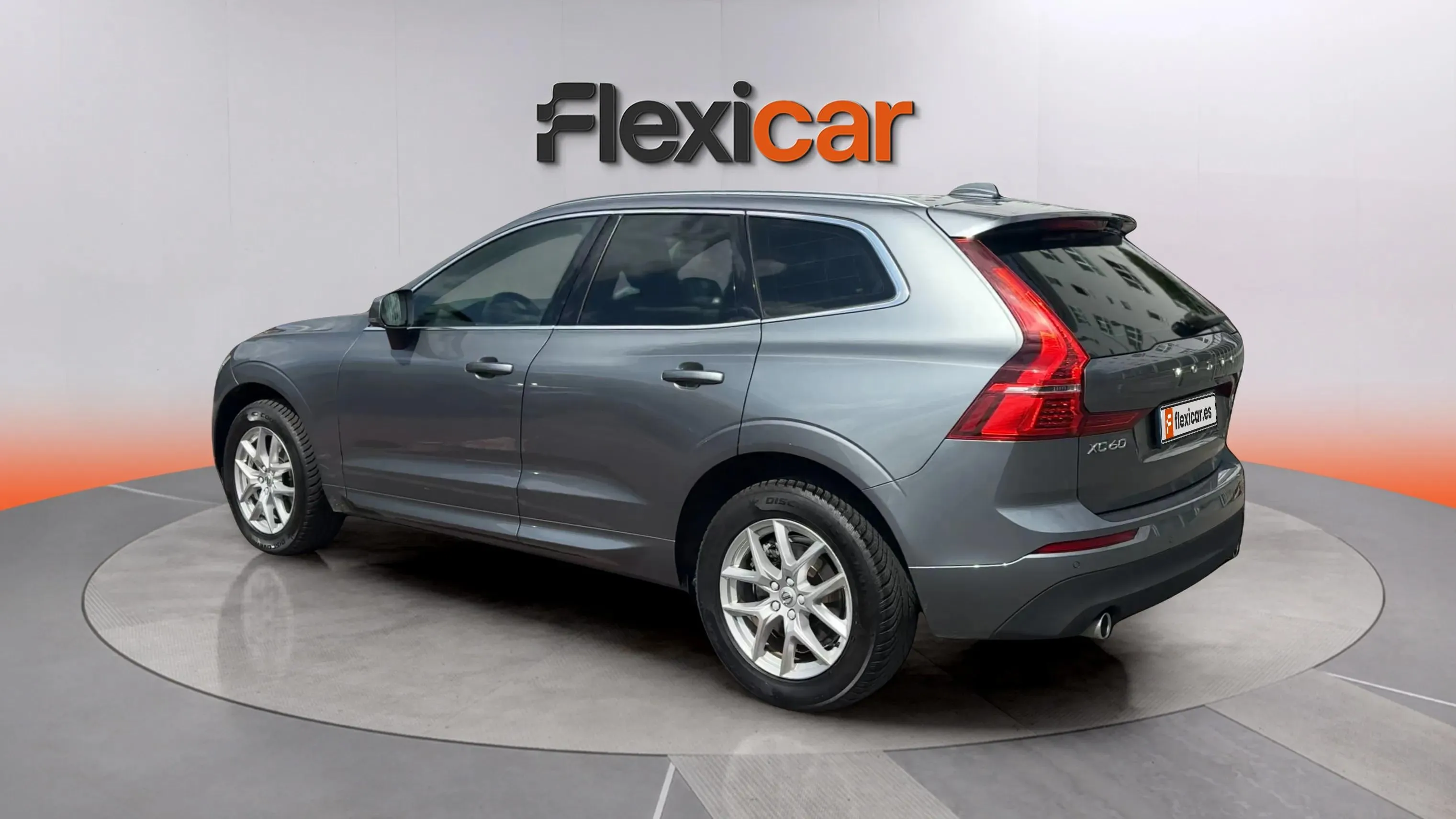 Volvo XC60 2.0 B4 D4 AWD Momentum - foto 5