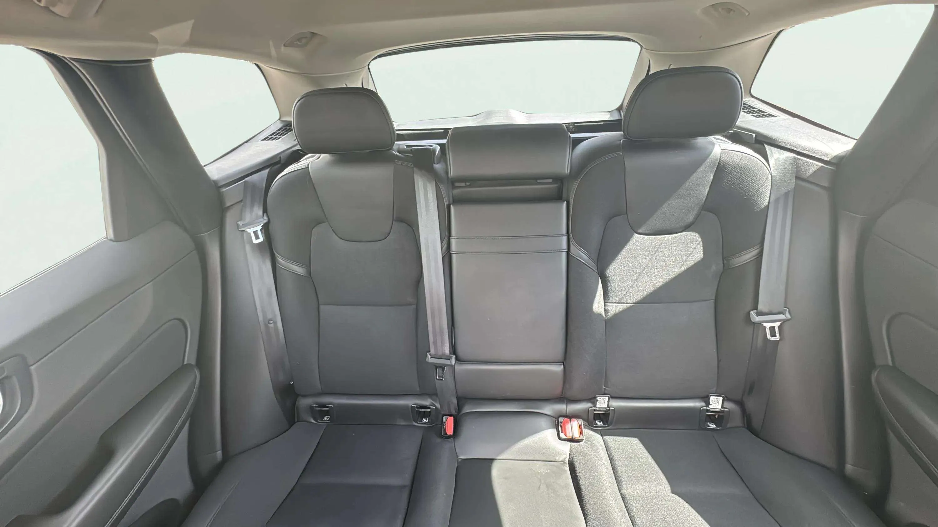 Volvo XC60 2.0 B4 D4 AWD Momentum - foto 17