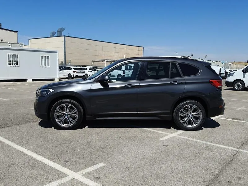 BMW X1 sDrive18i - foto 3