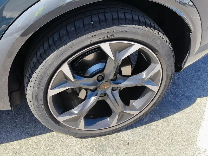 Cupra Formentor e-Hybrid 1.4 - foto 46