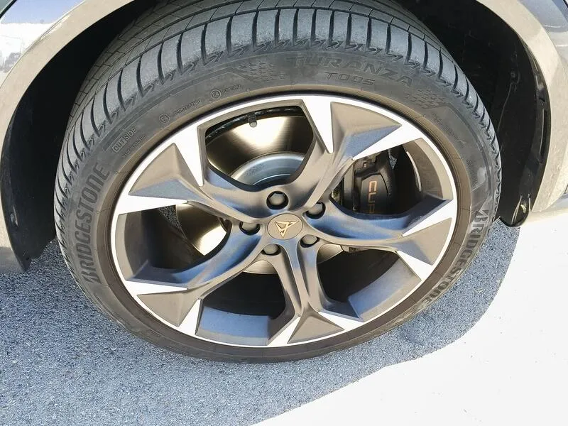 Cupra Formentor e-Hybrid 1.4 - foto 42
