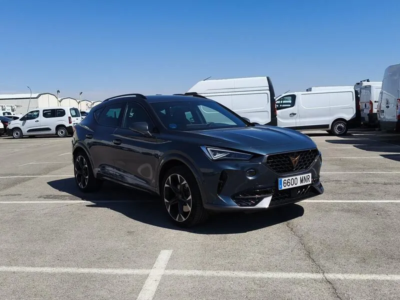 Cupra Formentor e-Hybrid 1.4 - foto 8