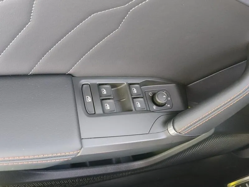 Cupra Formentor e-Hybrid 1.4 - foto 28