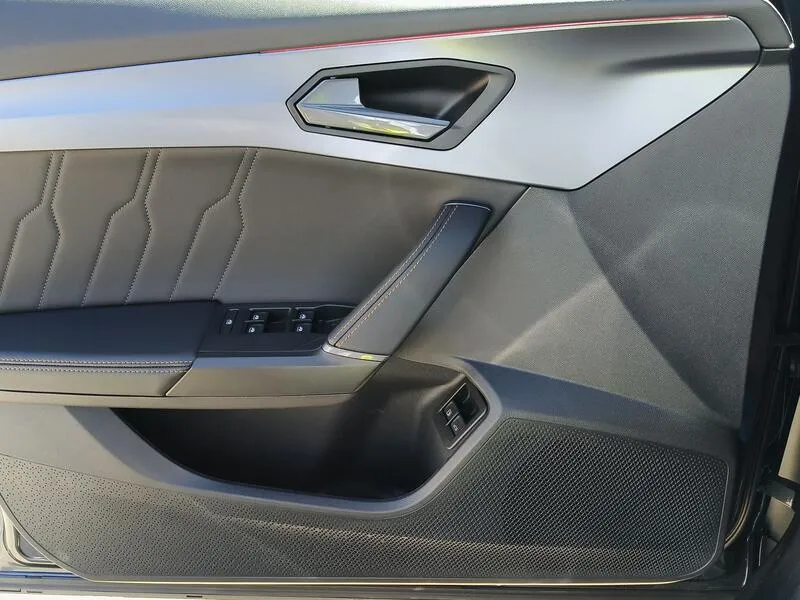Cupra Formentor e-Hybrid 1.4 - foto 29