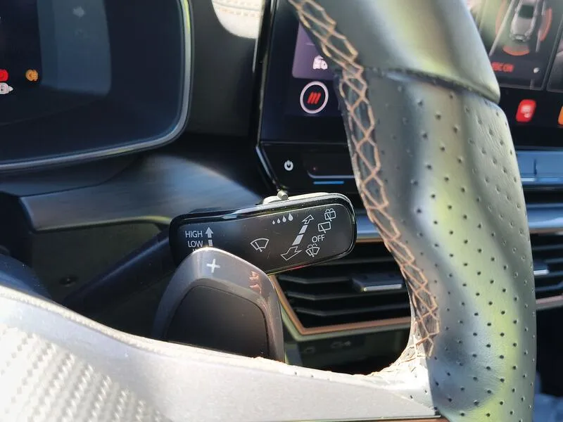 Cupra Formentor e-Hybrid 1.4 - foto 24