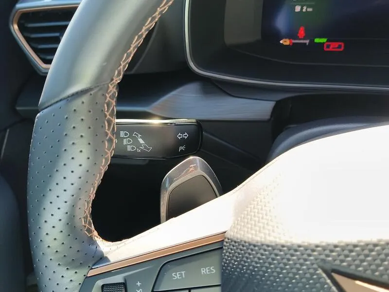 Cupra Formentor e-Hybrid 1.4 - foto 26