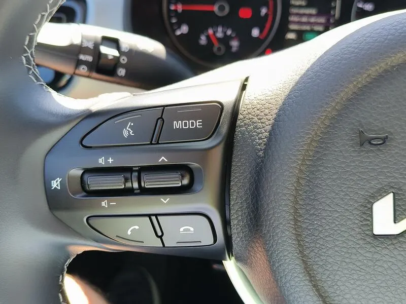 Kia Stonic 1.0 T-GDi MHEV iMT Drive Plus - foto 26