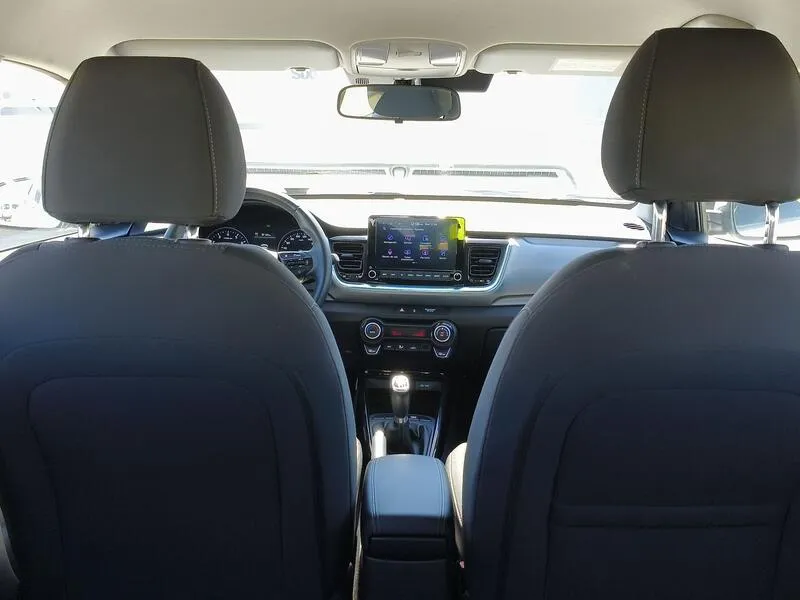 Kia Stonic 1.0 T-GDi MHEV iMT Drive Plus - foto 38