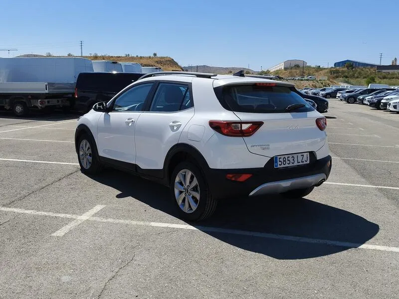 Kia Stonic 1.0 T-GDi MHEV iMT Drive Plus - foto 4