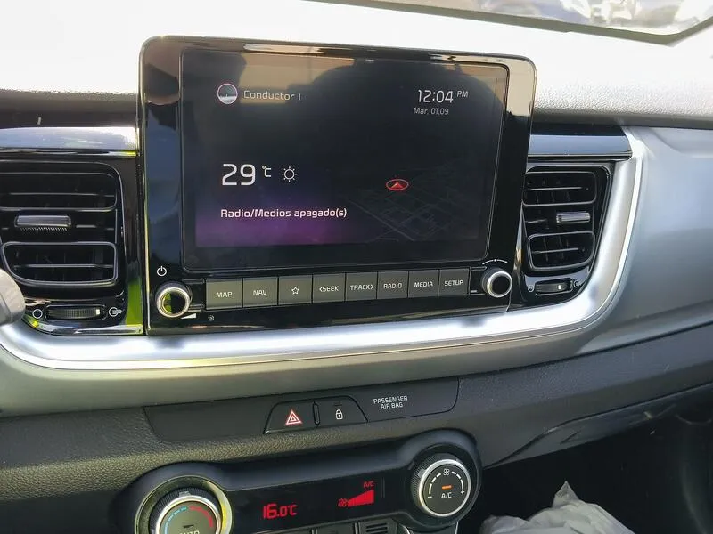 Kia Stonic 1.0 T-GDi MHEV iMT Drive Plus - foto 11