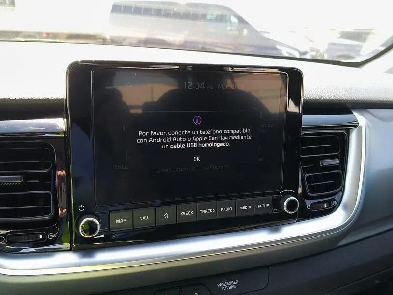 Kia Stonic 1.0 T-GDi MHEV iMT Drive Plus - foto 17