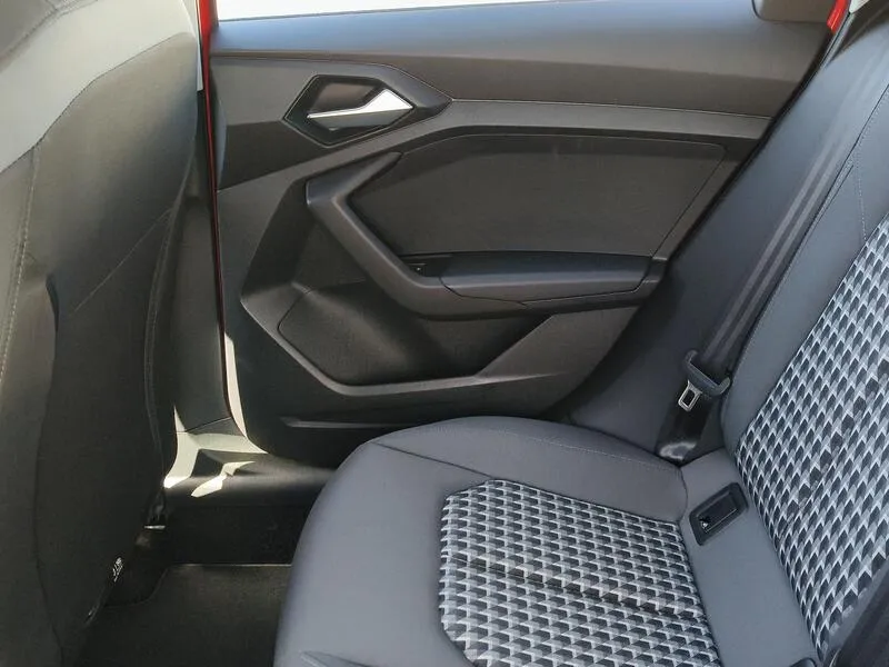Audi A1 Sportback Adrenalin 30 TFSI S tron - foto 32