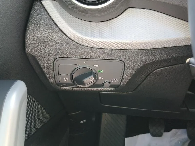 Audi Q2 30 TFSI advanced 1.0 TFSI - foto 28
