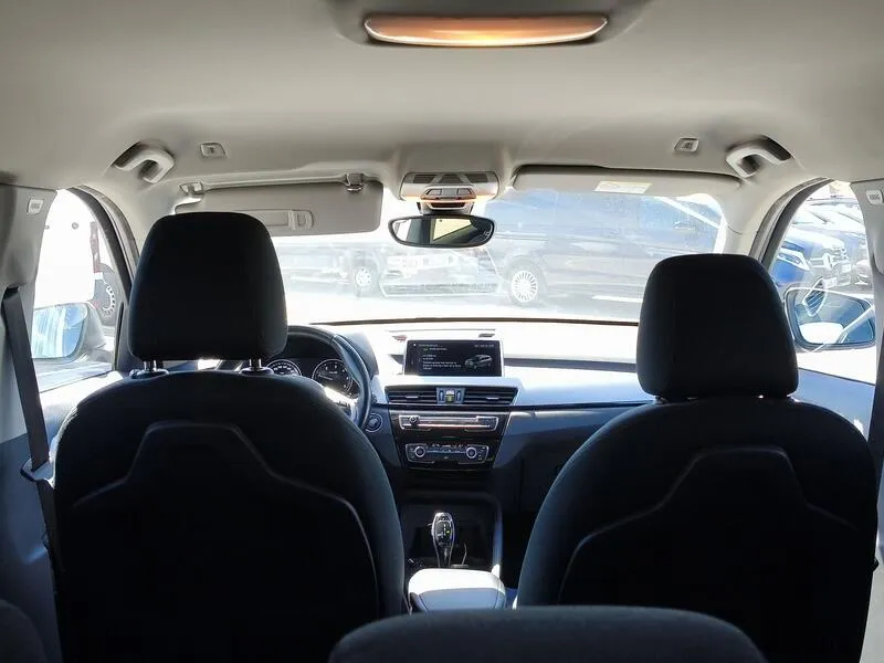 BMW X1 sDrive18d - foto 39