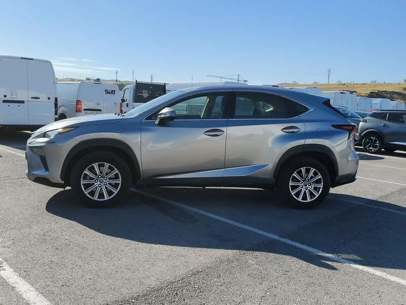 Lexus NX 2.5 300h Business - foto 3