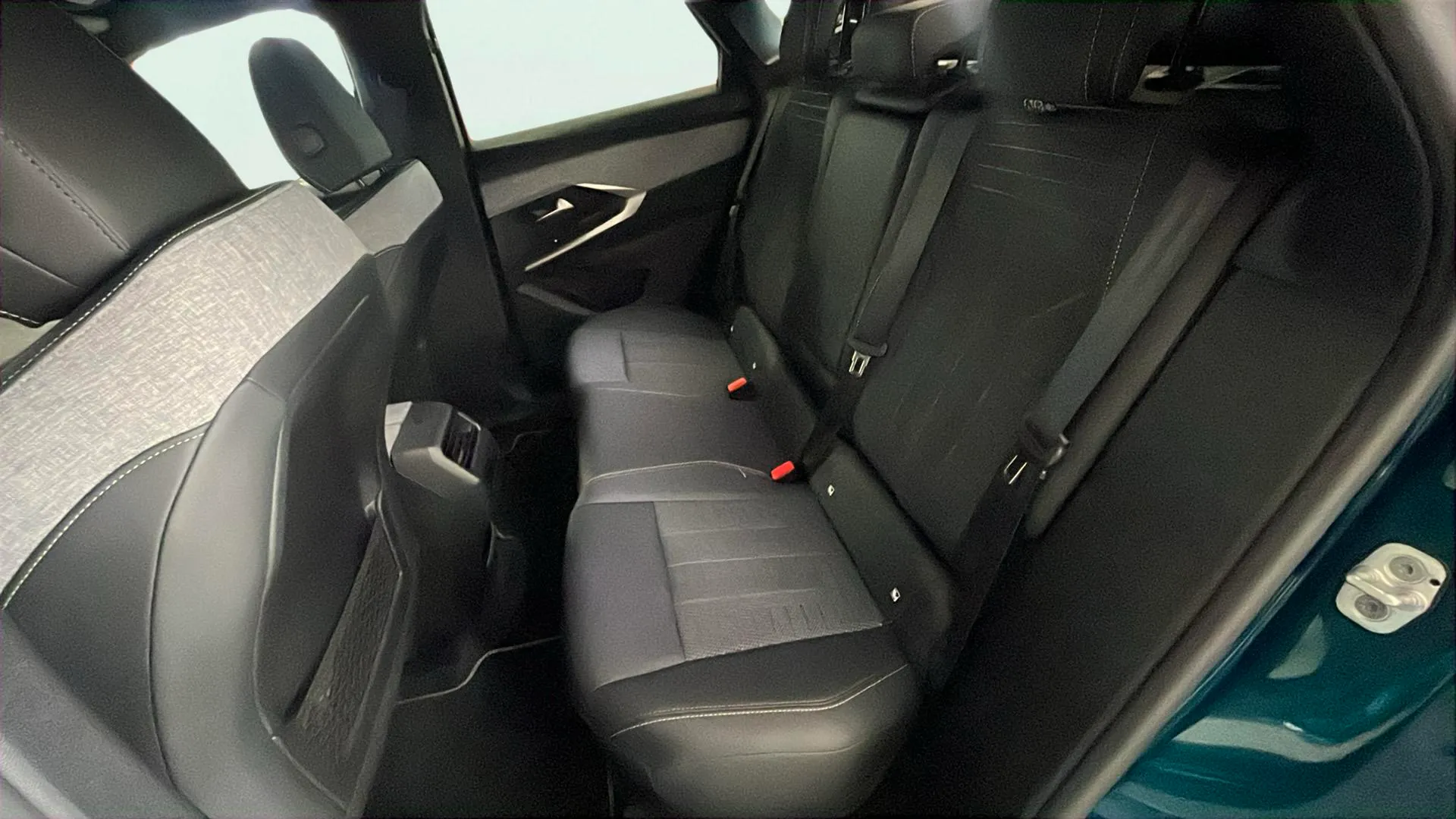 Peugeot 3008 1.2 GT eDCS6 - foto 14