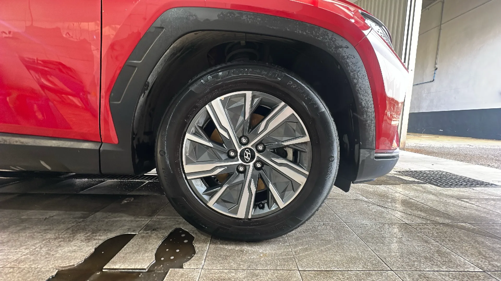 Hyundai Tucson 1.6 GDI Essence BE 4x2 - foto 24