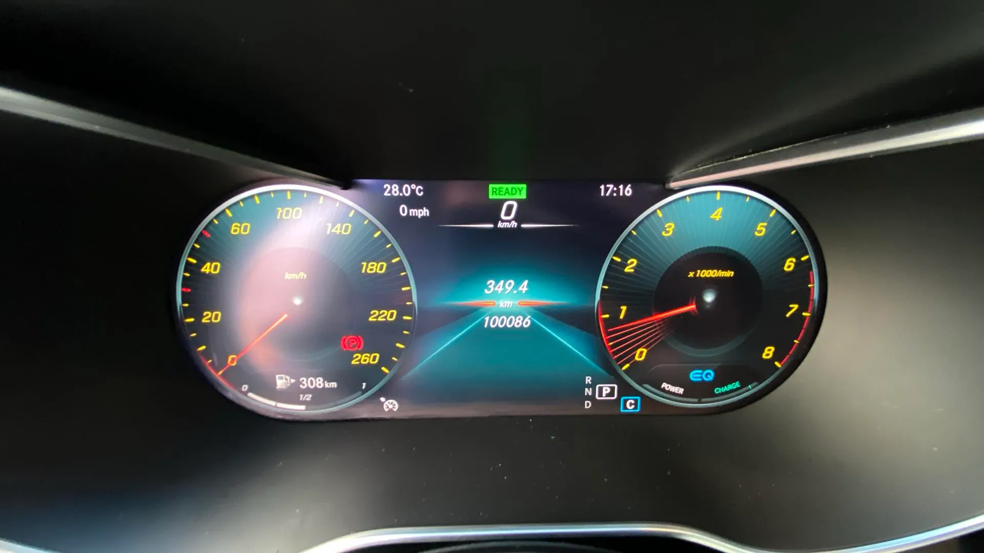 Mercedes-Benz GLC 200 4MATIC - foto 13