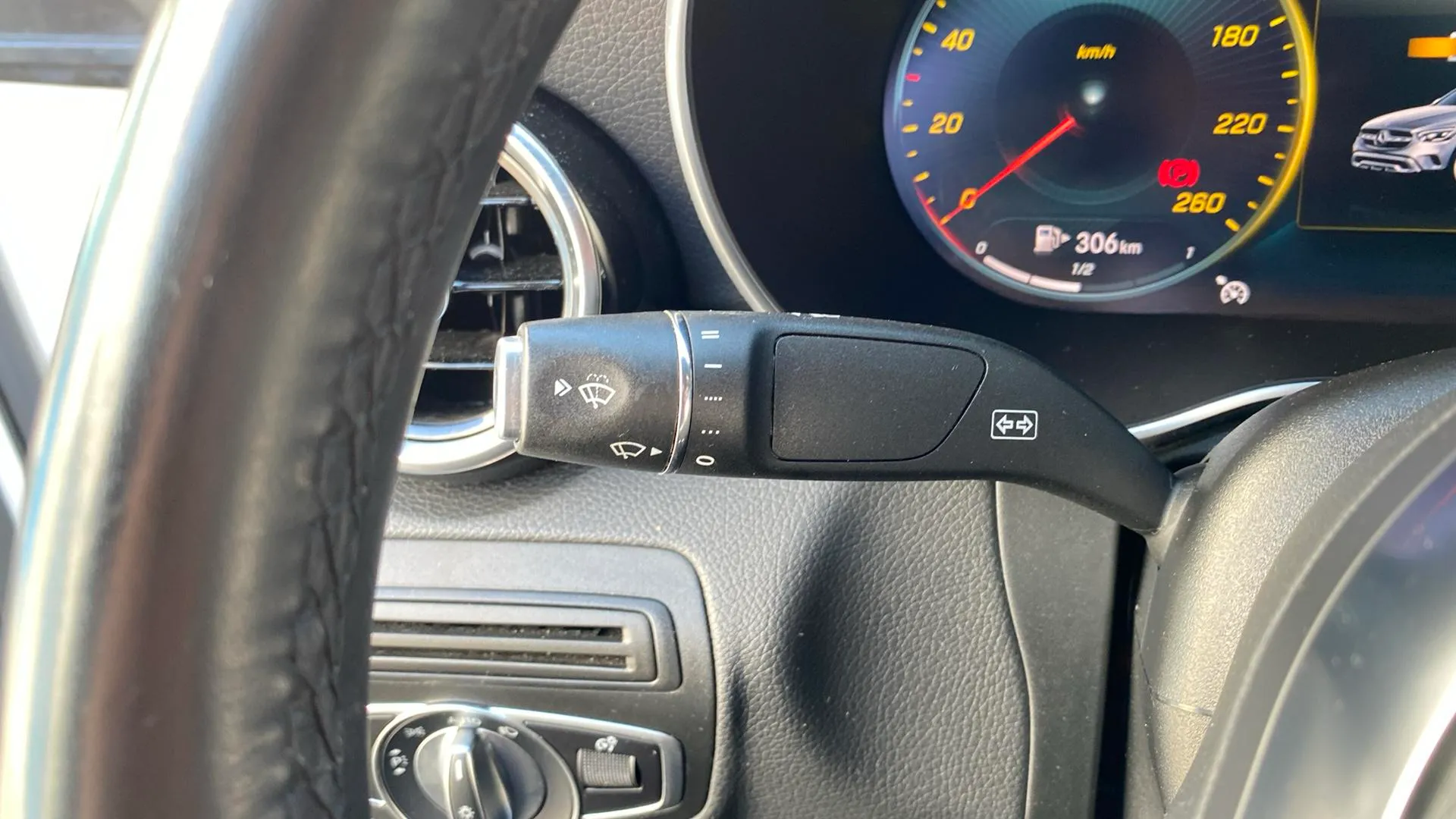 Mercedes-Benz GLC 200 4MATIC - foto 18