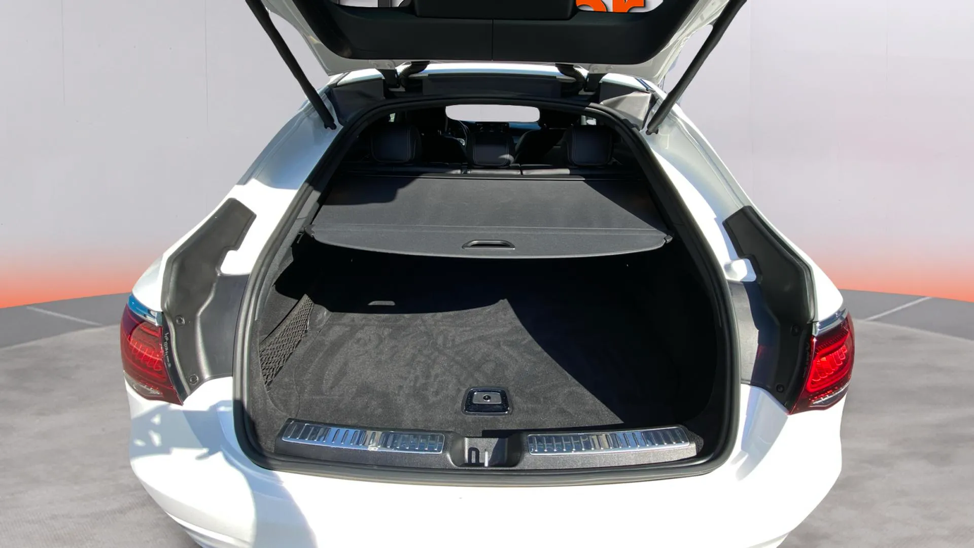 Mercedes-Benz GLC 200 4MATIC - foto 9