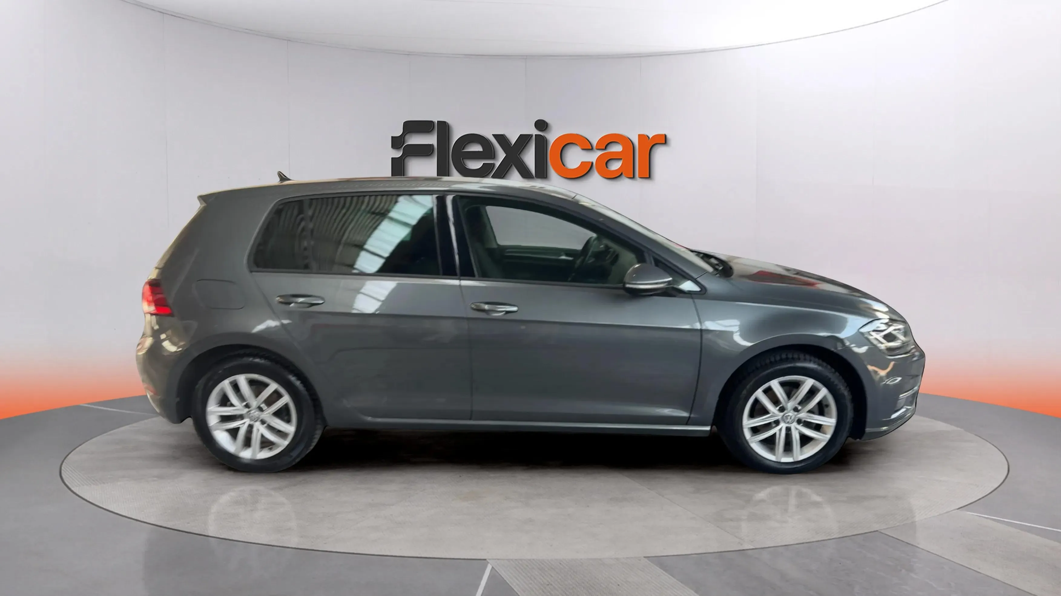 Volkswagen Golf Advance 1.4 TSI - foto 8