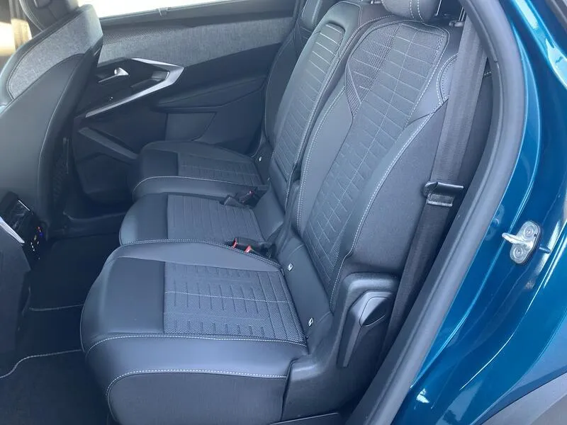 Peugeot 5008 1.6 GT e - foto 16
