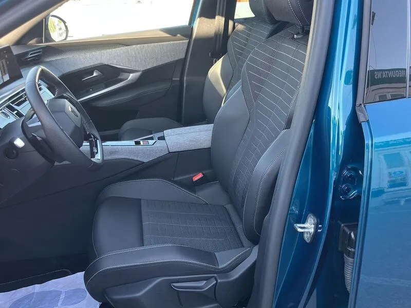Peugeot 5008 1.6 GT e - foto 13