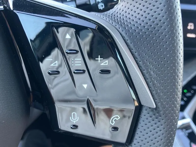 Peugeot 5008 1.6 GT e - foto 40