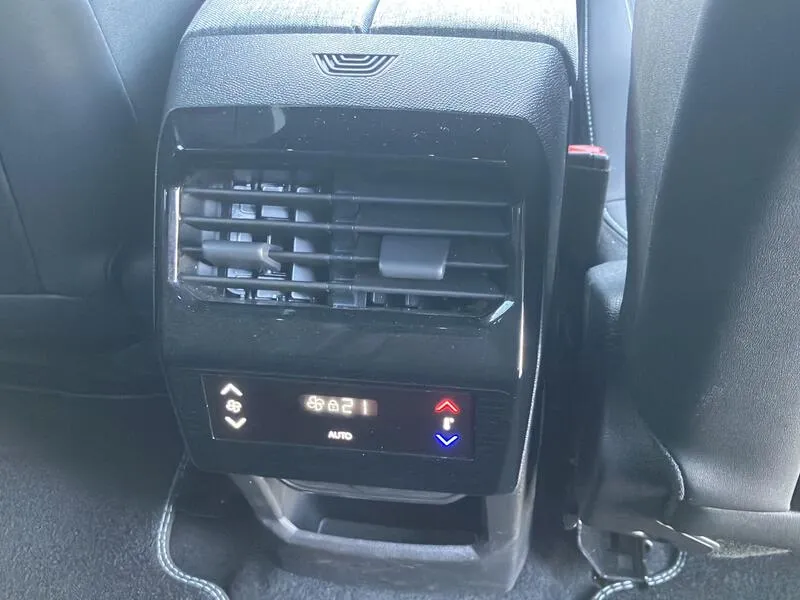 Peugeot 5008 1.6 GT e - foto 24