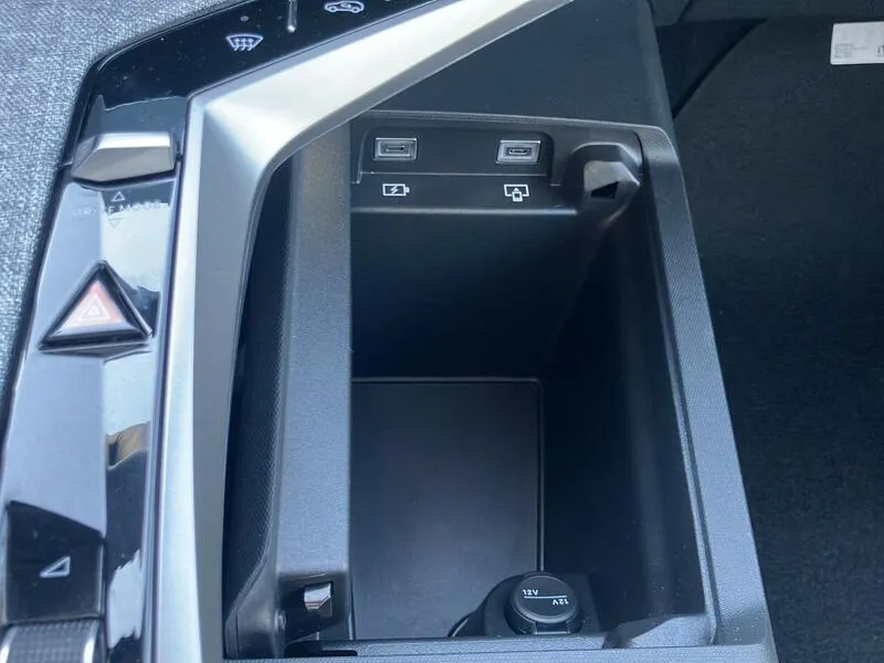 Peugeot 5008 1.6 GT e - foto 43
