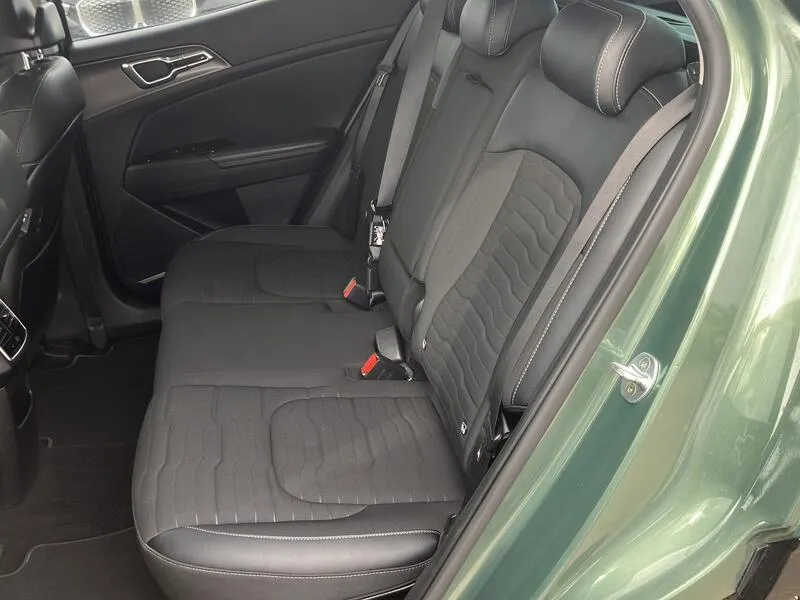 Kia Sportage 1.6 T-GDi PHEV Tech 4x4 - foto 16