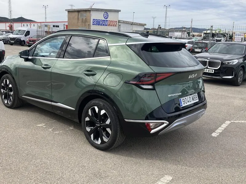 Kia Sportage 1.6 T-GDi PHEV Tech 4x4 - foto 4