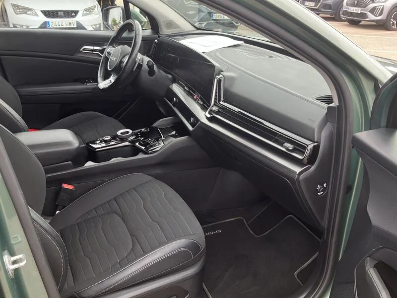 Kia Sportage 1.6 T-GDi PHEV Tech 4x4 - foto 24