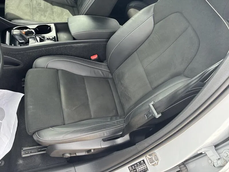 Volvo XC40 1.5 T5 Twin Recharge R-Design - foto 32